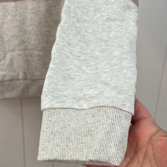 🆕Hem & Thread Color Block Henley Sweatshirt Top Light Gray/Violet Color S,M & L - Picture 6 of 8